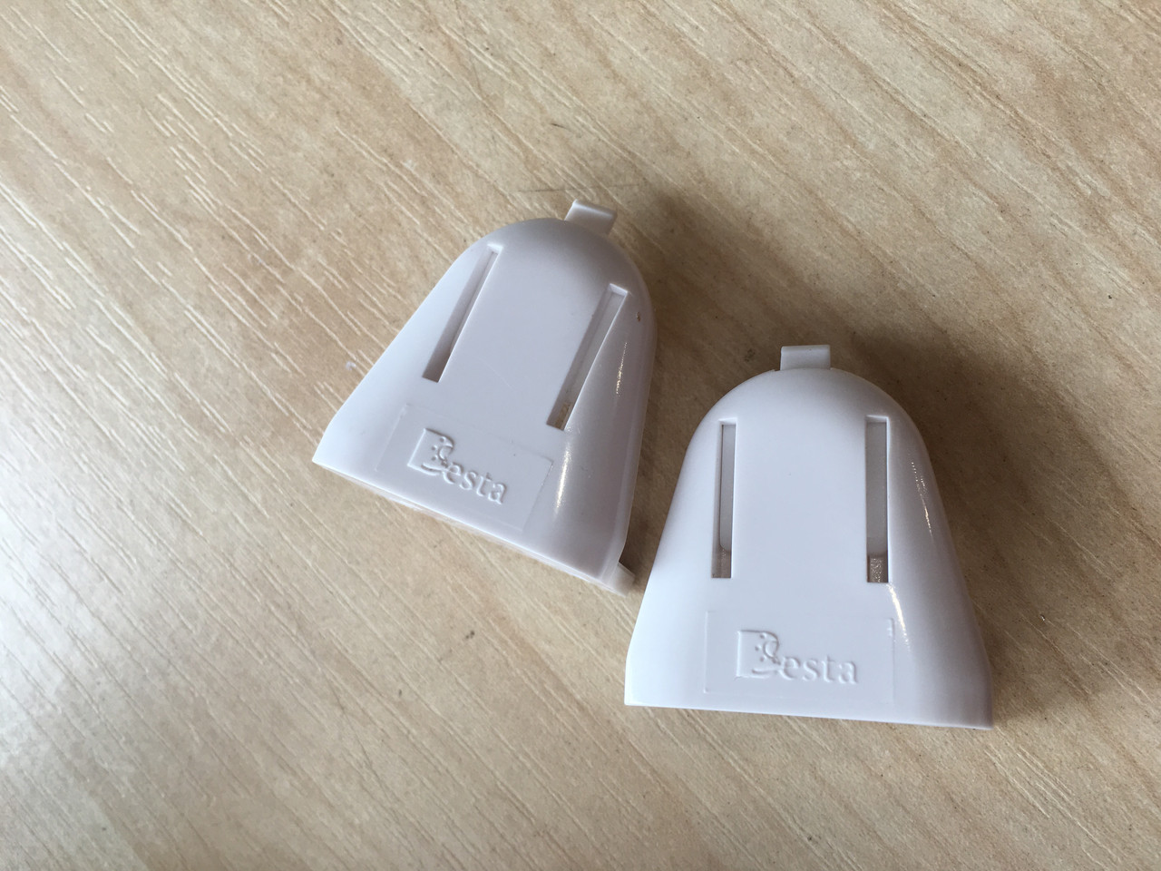 Кронштейни Besta mini (1 пара)