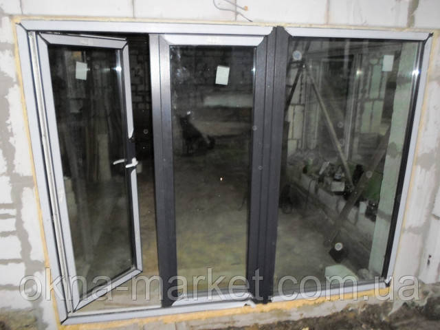 Кольорові вікна та двері REHAU (колір сірий антрацит)