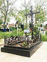 Кованой крест с розами надгробный