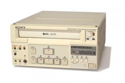 Відеомагнітофон медичний SVO-9500MD S-VHS PAL б/у