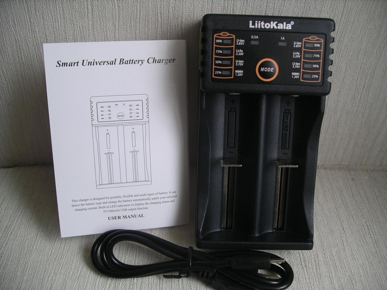 LiitoKala Lii - 202 універсальний зарядний пристрій