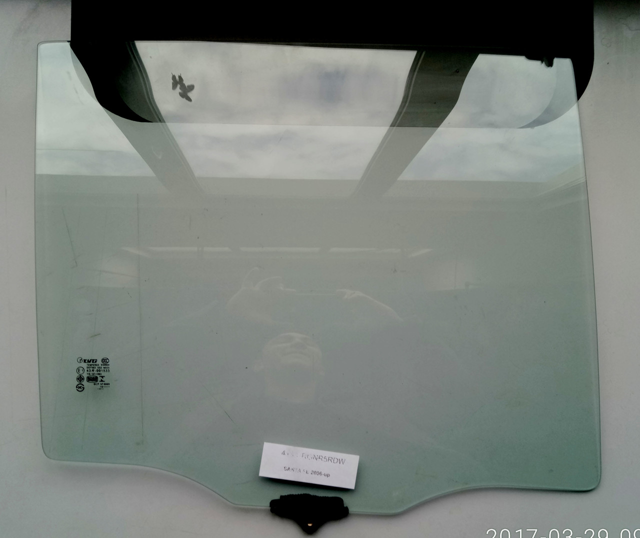 Скло задньої лівої двері для Hyundai (Хюндай) Santa FE (06-12)
