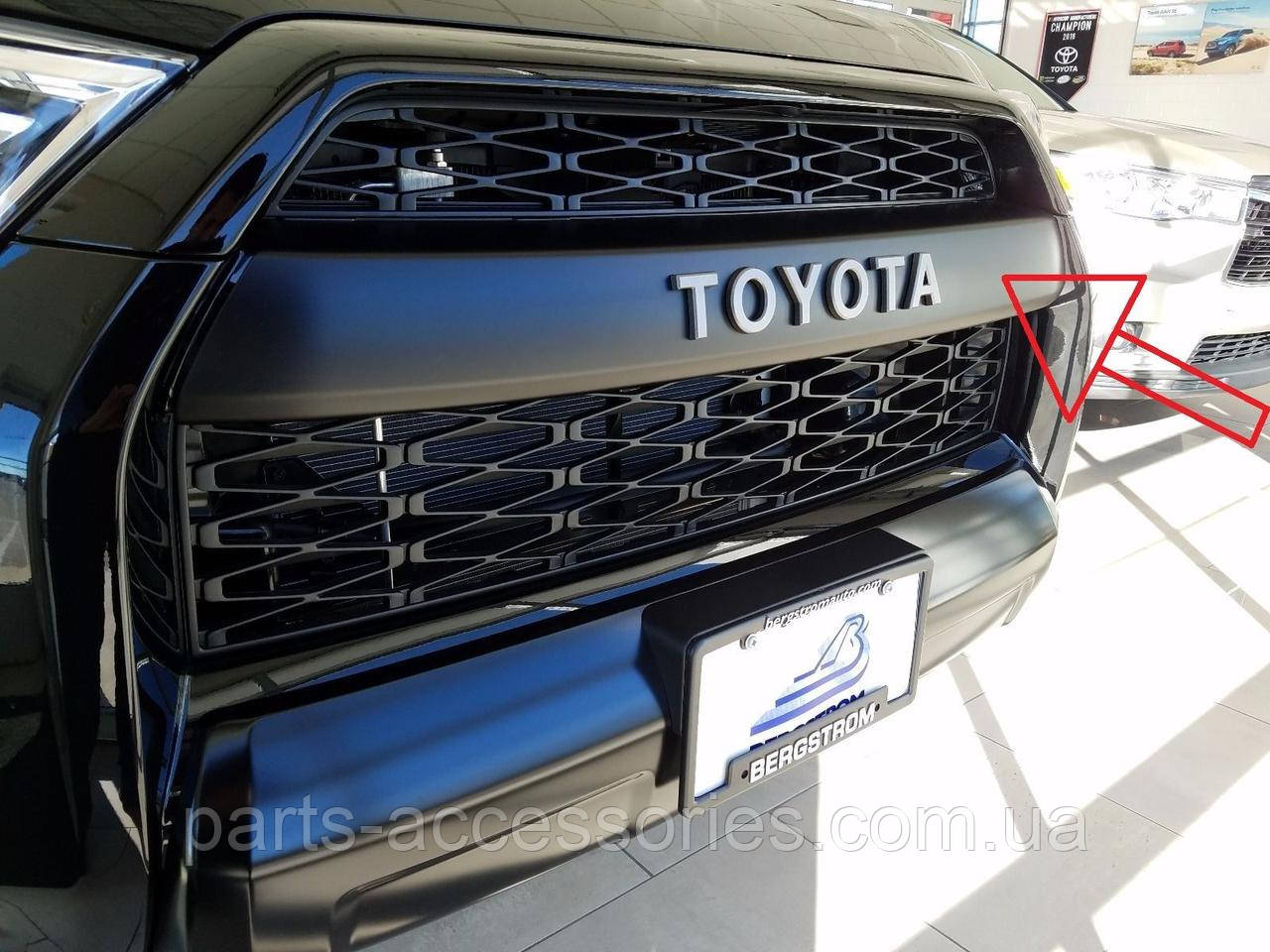Toyota 4Runner 2014-2019 Решітка радіатора накладка на решітку TRD Pro Нова Оригінал