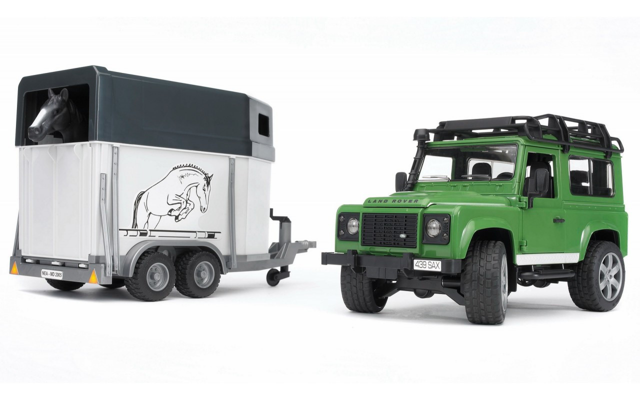 Джип Bruder Land Rover Defender с прицепом для перевозки лошадей с лошадкой М1:16 (02592) - фото 1 - id-p527811382