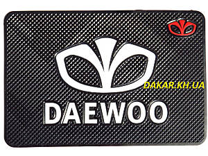 Daewoo Антиковзкий силіконовий килимок на торпедо з логотипом v2 Деу