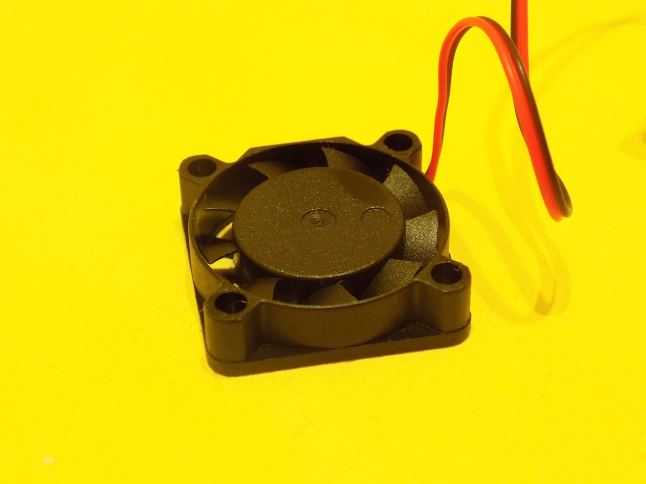 Вентилятор  25*25*10 мм 10000rpm 25Dba