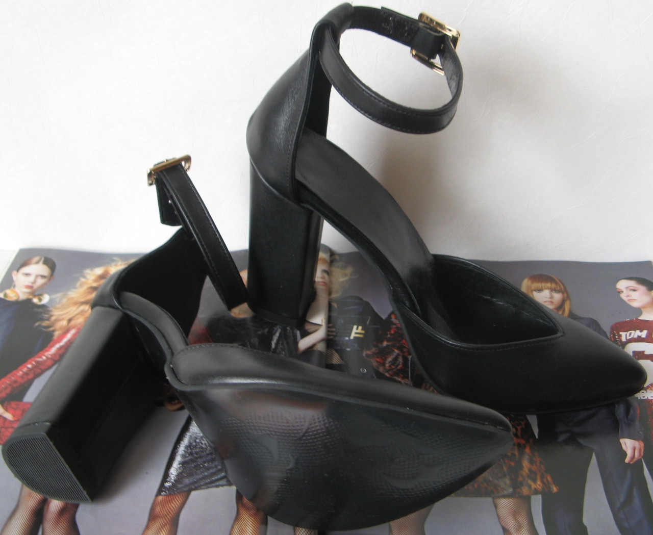 Mante! Гарні жіночі босоніжки в чорній шкірі туфлі підбор 10 см весна літо осінь класика
