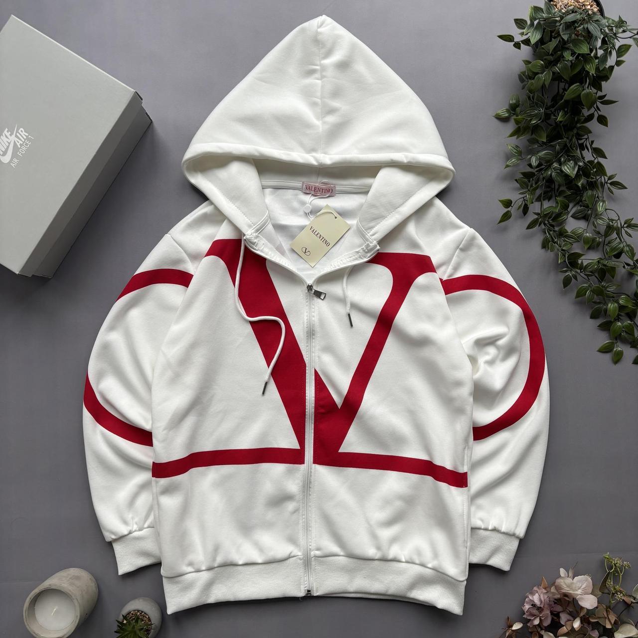 Valentino Зіпка