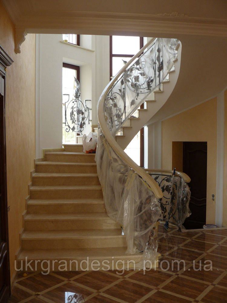 Виготовлення сходів з мармуру володіють, фото 1