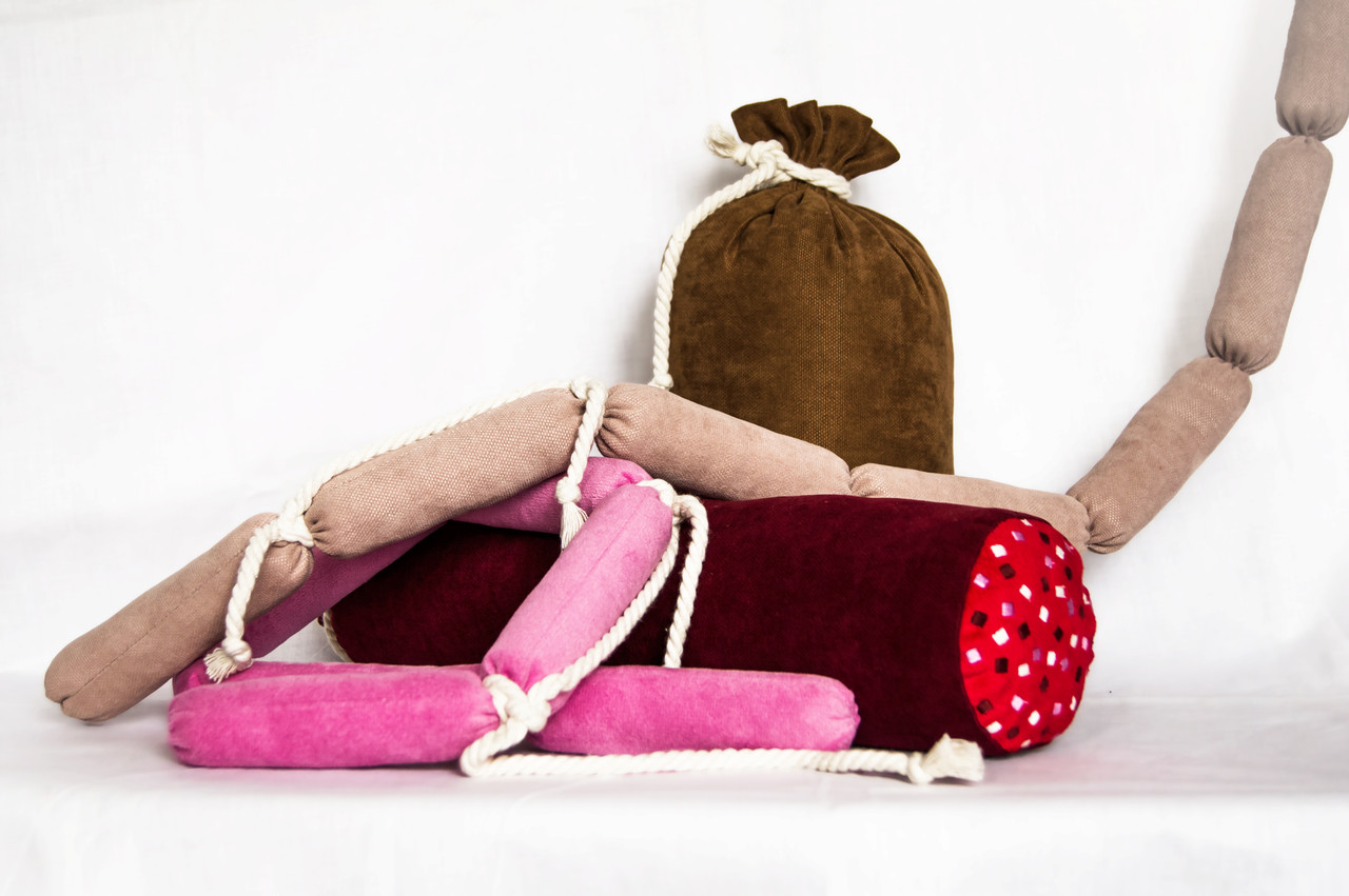 Декоративная подушка игрушка "Сосиски" - фото 5 - id-p531000322