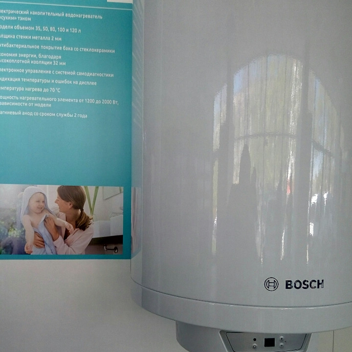 Водонагрівач Bosch Tronic 8000 T ES 035-5 1600W (сухий тен + електроніка)