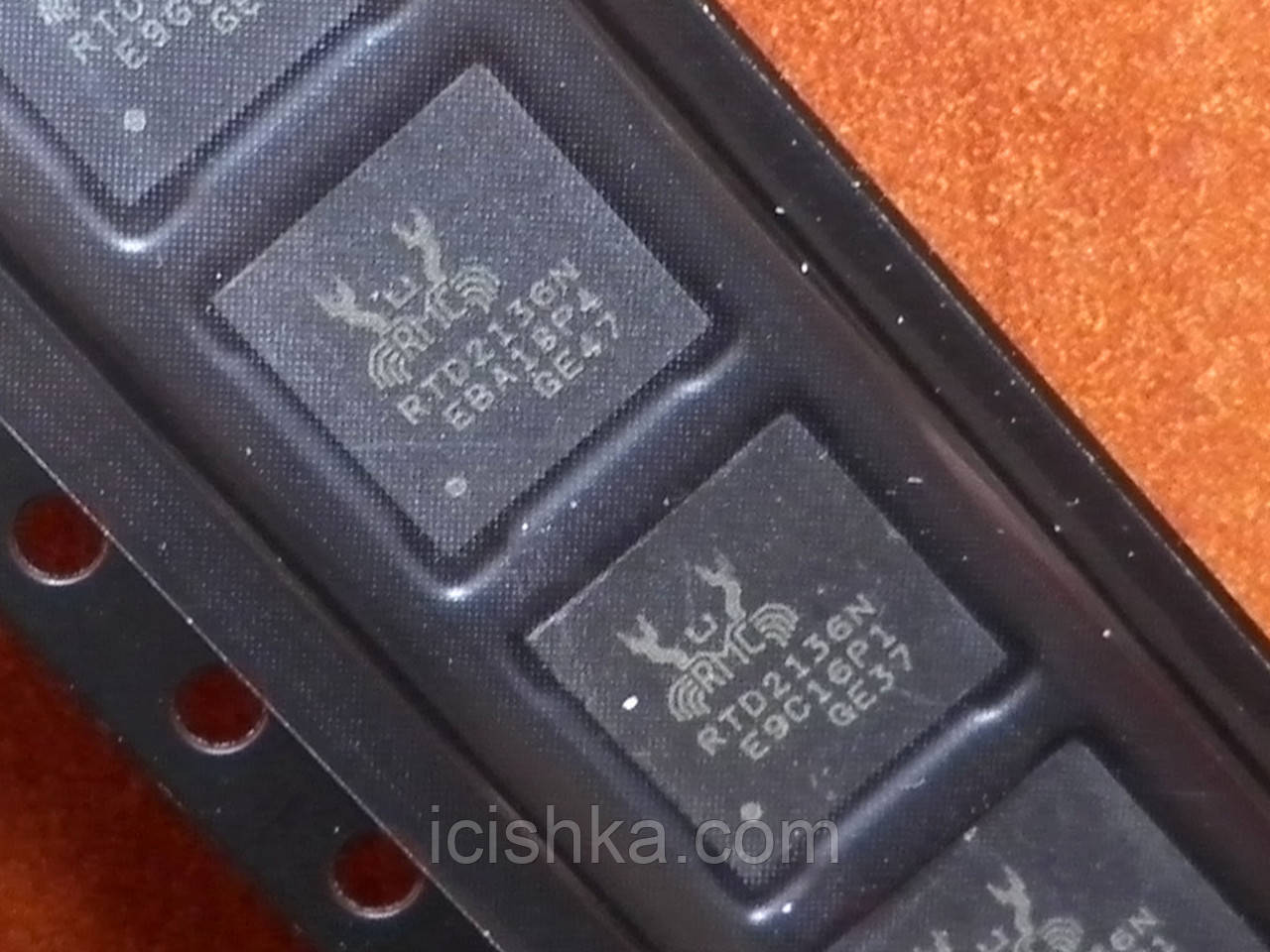 REALTEK RTD2136N — мікросхема демодулятор LVDS