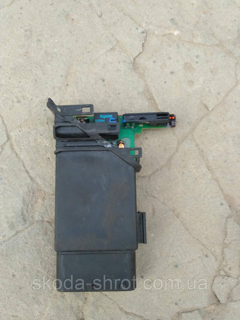 Блок управления стеклоподъёмниками Шкода Октавия Тур , Skoda Octavia ...