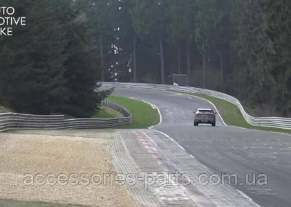 Оновлений седан Jaguar XE був помічений під час проходження тестів