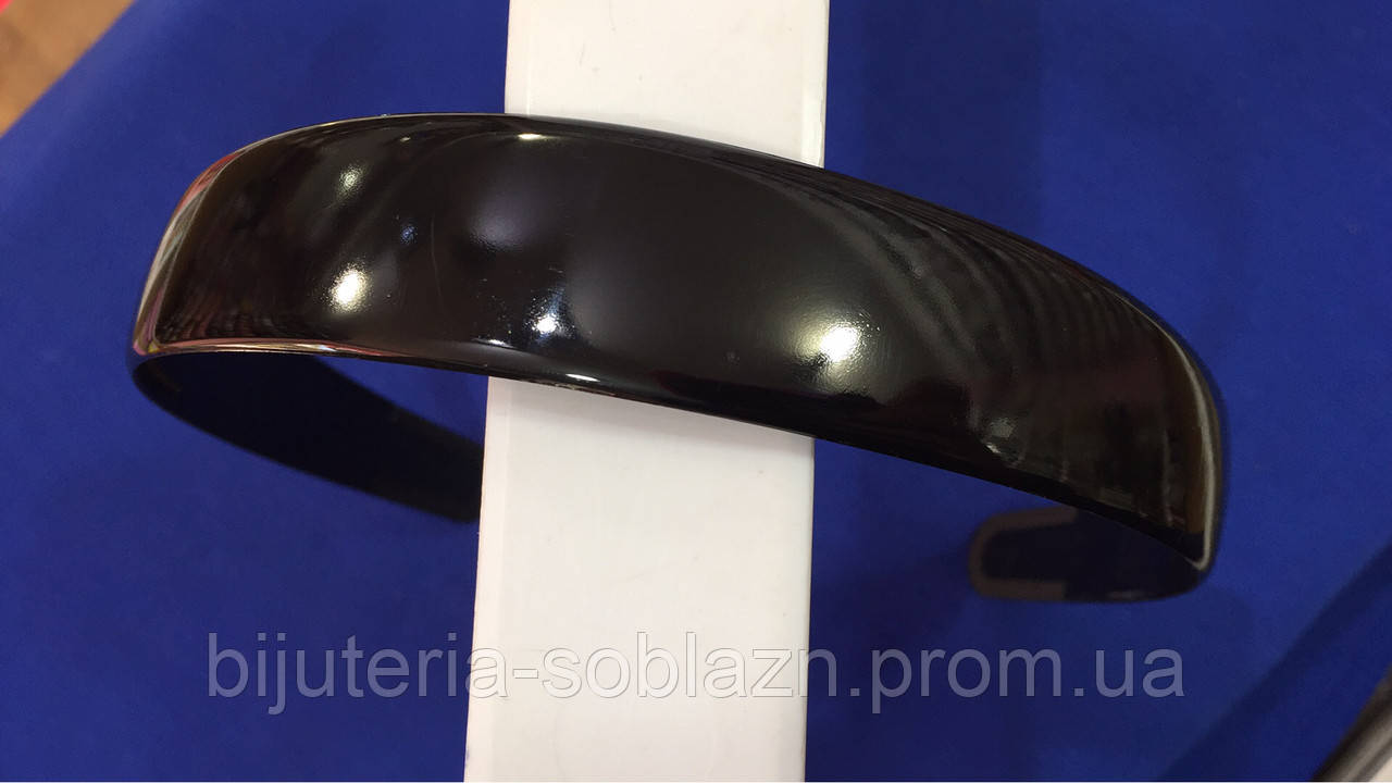 Обруч для волос пластик черный широкий 2 см уценка механический дефект - фото 1 - id-p249636604