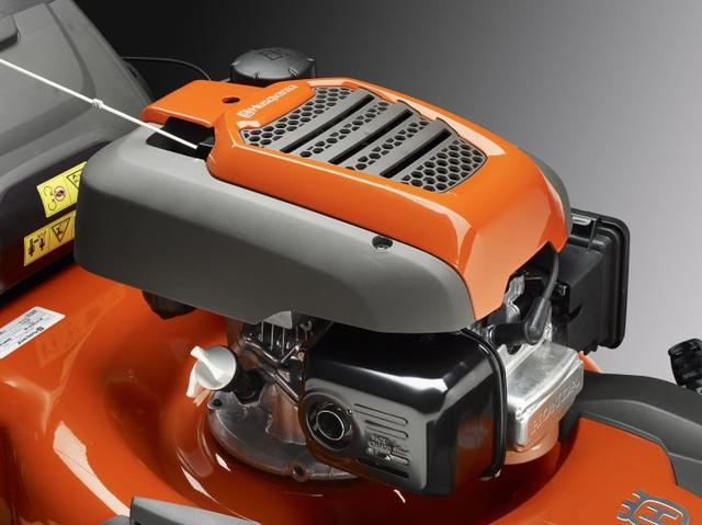 Двигун Honda 160 на газонокосарці Хускварна Двигун Honda 160 на газонокосарці Хускварна