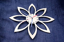 Годинник настінний із фанери "Квітка" будь-якого кольору