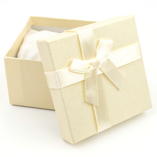Подарочная коробка с подушечкой для часов или браслета желтая
