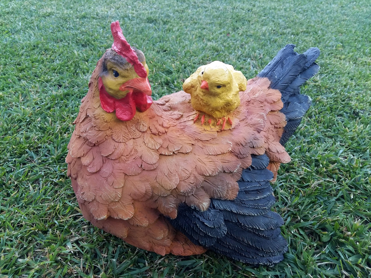 Садовая фигура "Курица с цыпленком рыжая" H-22см - фото 1 - id-p533983482