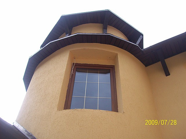 Вікна Красивка. Ролети, жалюзі, рулонні штори, москітні сітки, підвіконня, оливи недорого купити. Пластикові вікна в Красиві.