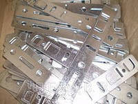 Анкерні пластини Rehau, товщина 1,5 мм. Пластини для монтажу вікон купити Київ ціна.