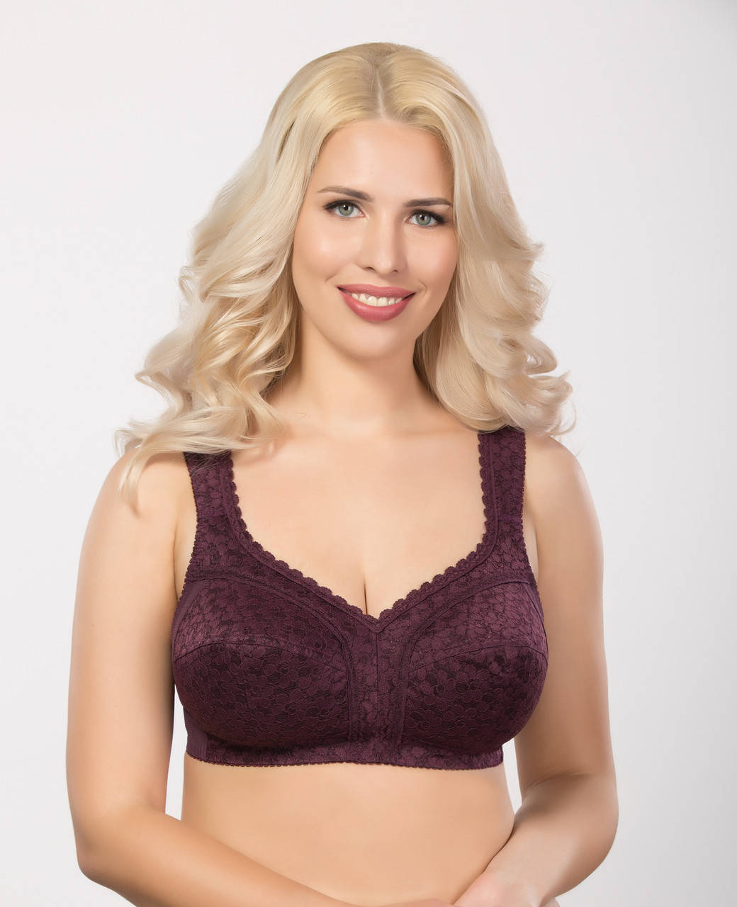 

Бюстгальтер без косточек с широкой бретелью модель 215 Сливовое вино, 85E
