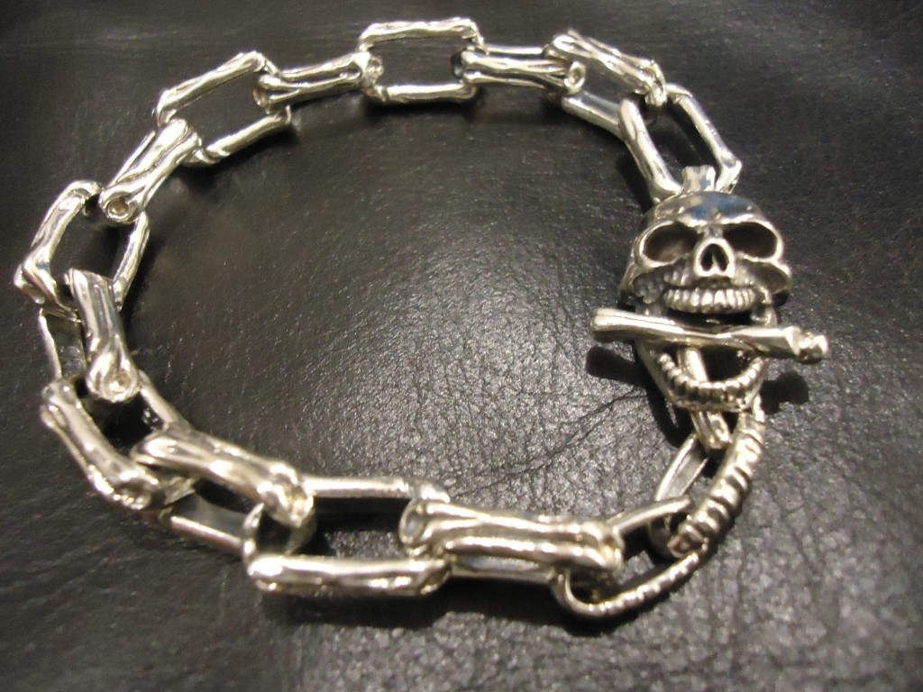 Мужской серебряный браслет байкерский Череп с костями 22,5 см 32 грамма - фото 2 - id-p535409899