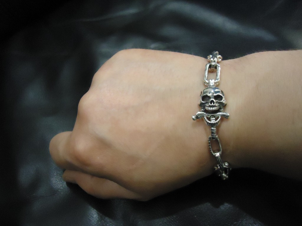 Мужской серебряный браслет байкерский Череп с костями 22,5 см 32 грамма - фото 8 - id-p535409899