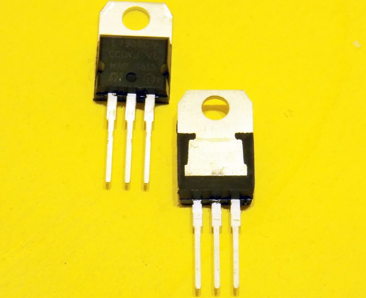 L7806CV 6 в, 1.2 А, стабілізатор, фото 1