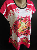 Красиві жіночі костюми з квітами.