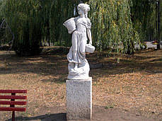 Садова Скульптура «Дівчина з кошиками», фото 3
