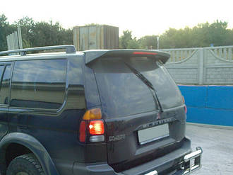 Спойлер багажника зі стопом Mitsubishi Pajero Sport 1996-2007 г. 
