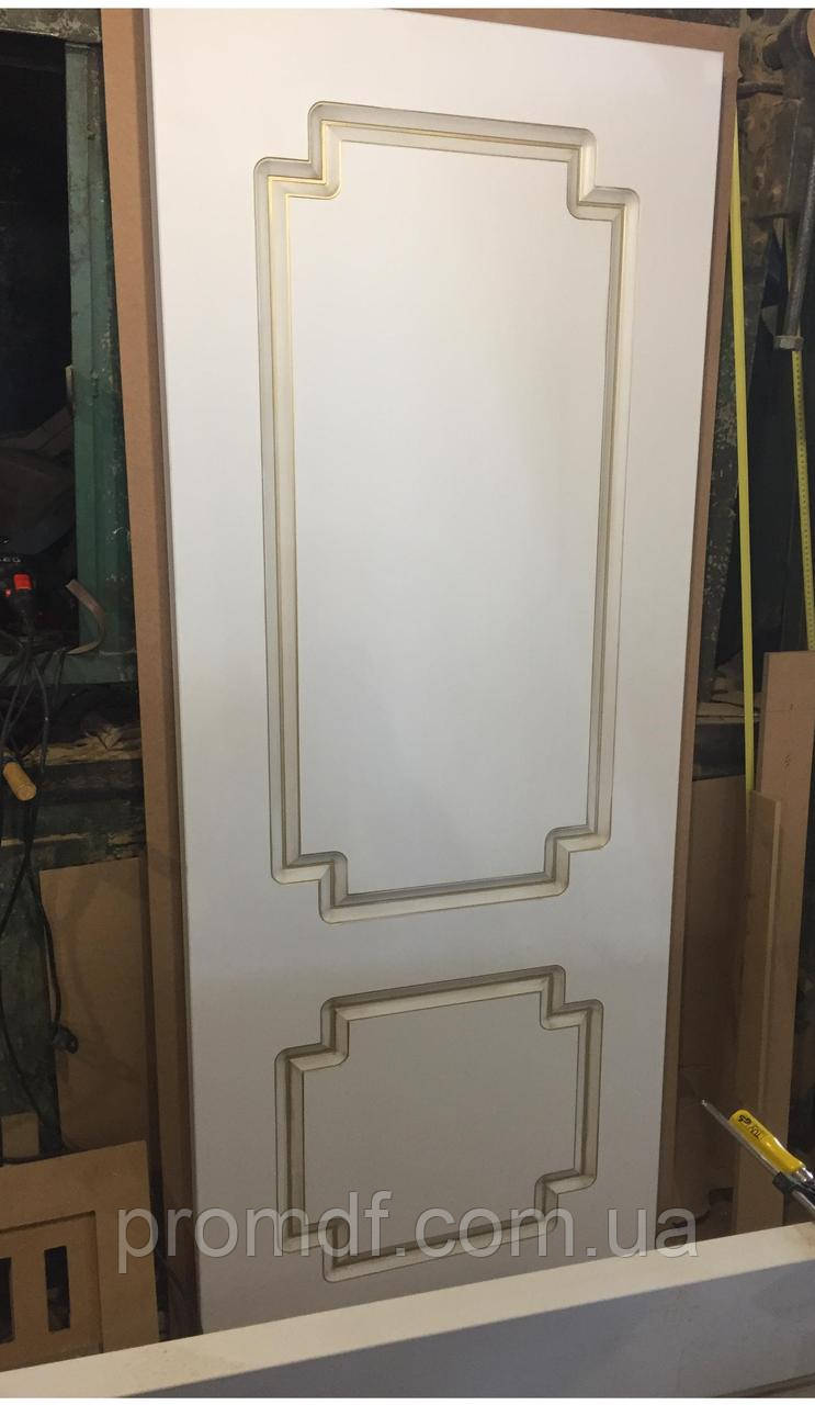 Ламіновані двері плівкою "білий супермат" із золотою патиною