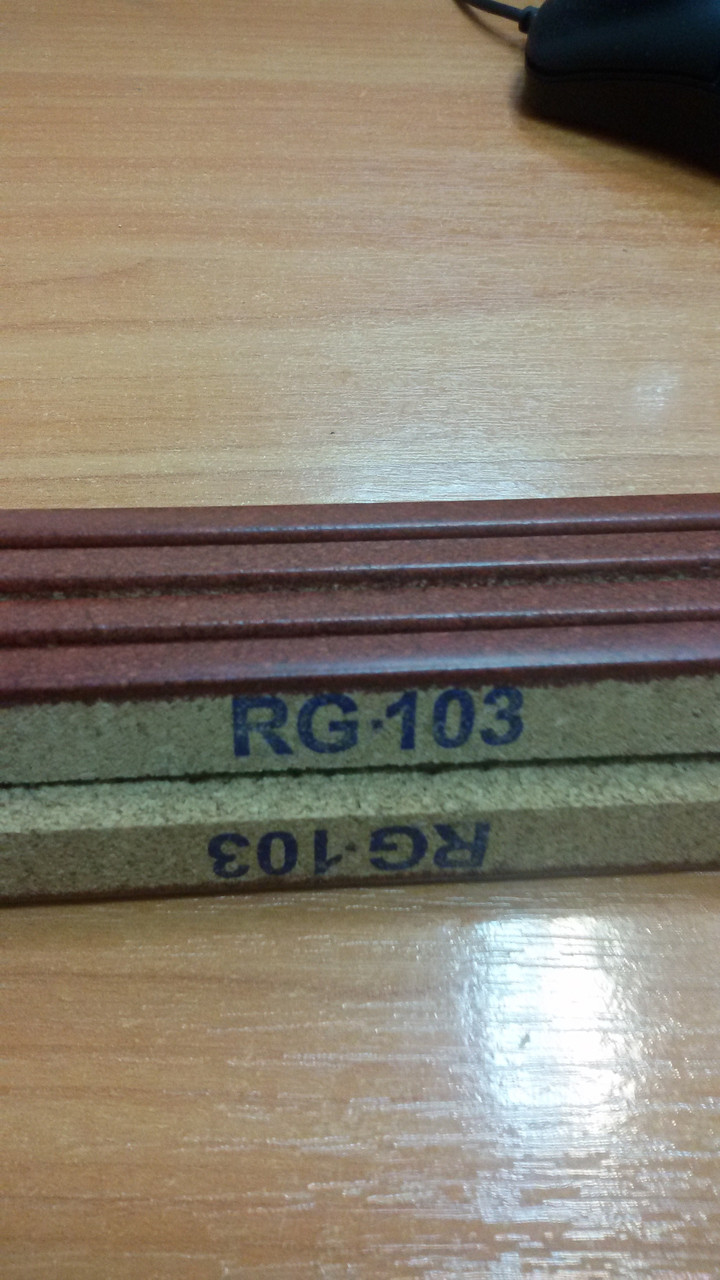 Поріг Махагони корковий RG 103