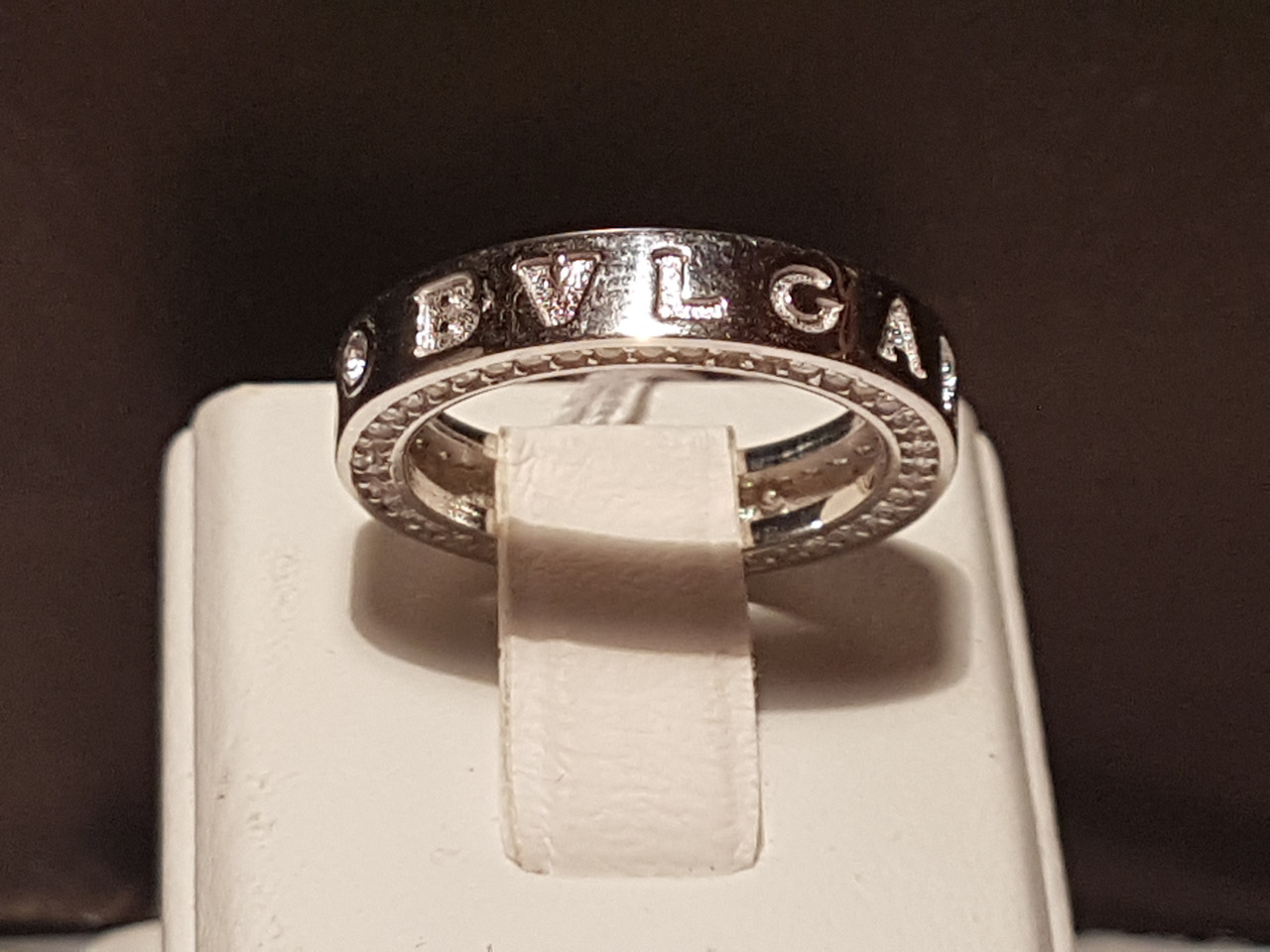 Золоте кільце з фіанітами.  152966Б 16,5