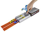 Hot Wheels кейс трек контейнер плюс дві машинки Hot Wheels Race Case Track , фото 3