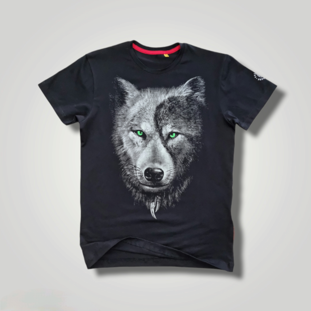 

Мужская футболка черная с принтом "Волк" (рисунок светится в темноте)