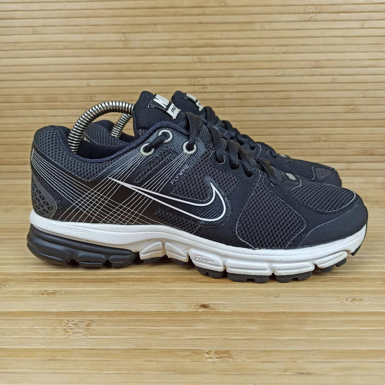 

Кроссовки для бега Nike Structure 15 Размер 36,5 (23,5 см.)