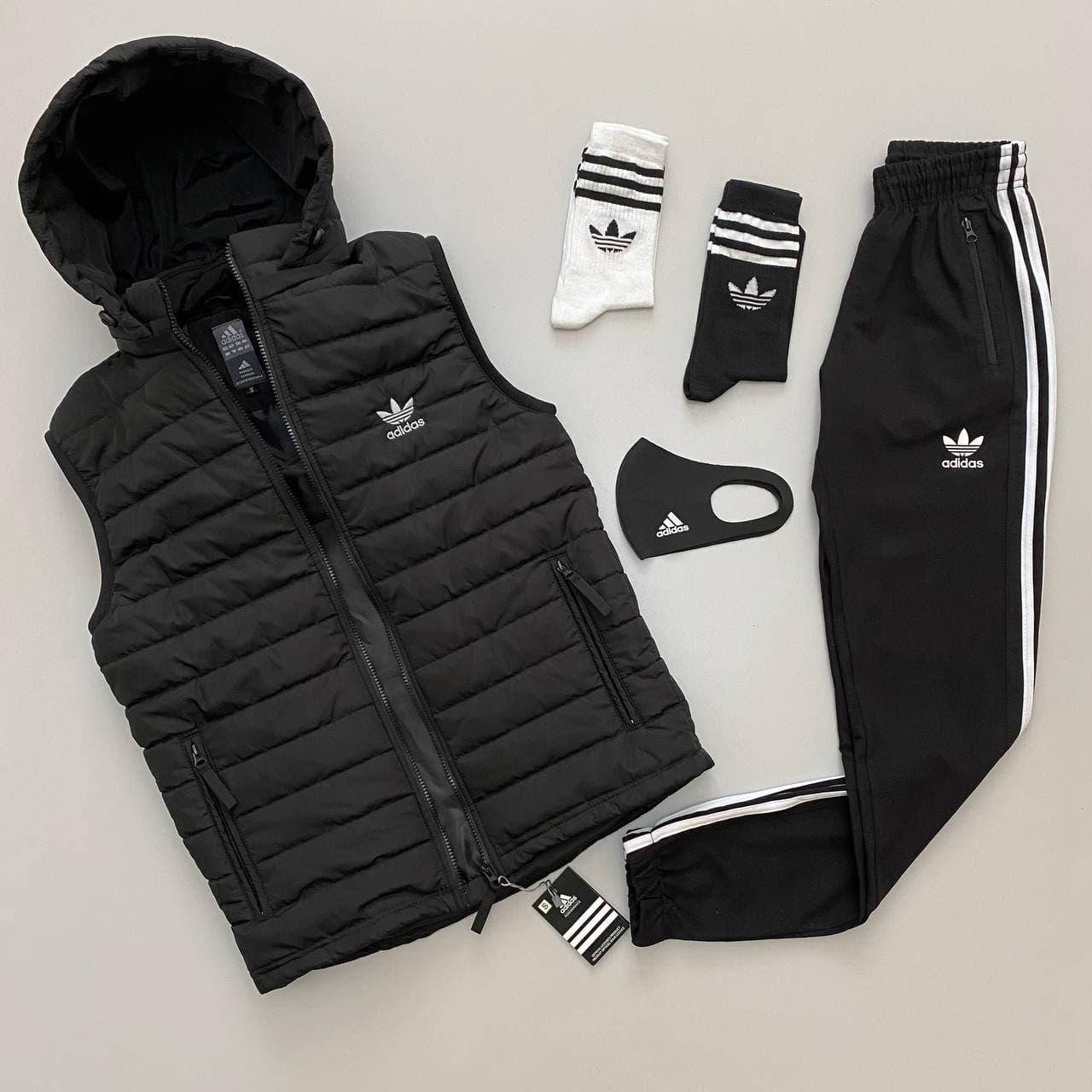 

Мужская жилетка Adidas весенняя с капюшоном черная Безрукавка мужская Адидас штаны в подарок XL