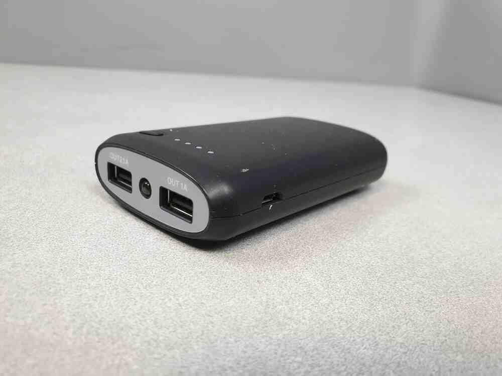 

Универсальный внешний аккумулятор повербанк Б/У Power Bank 10000 mAh