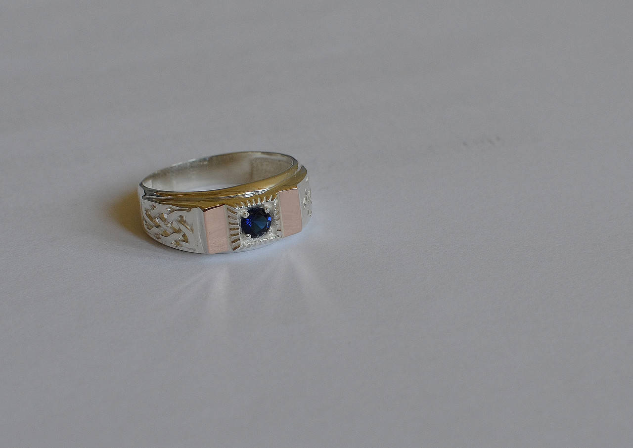 

Мужская печатка из серебра и золота №М-8н