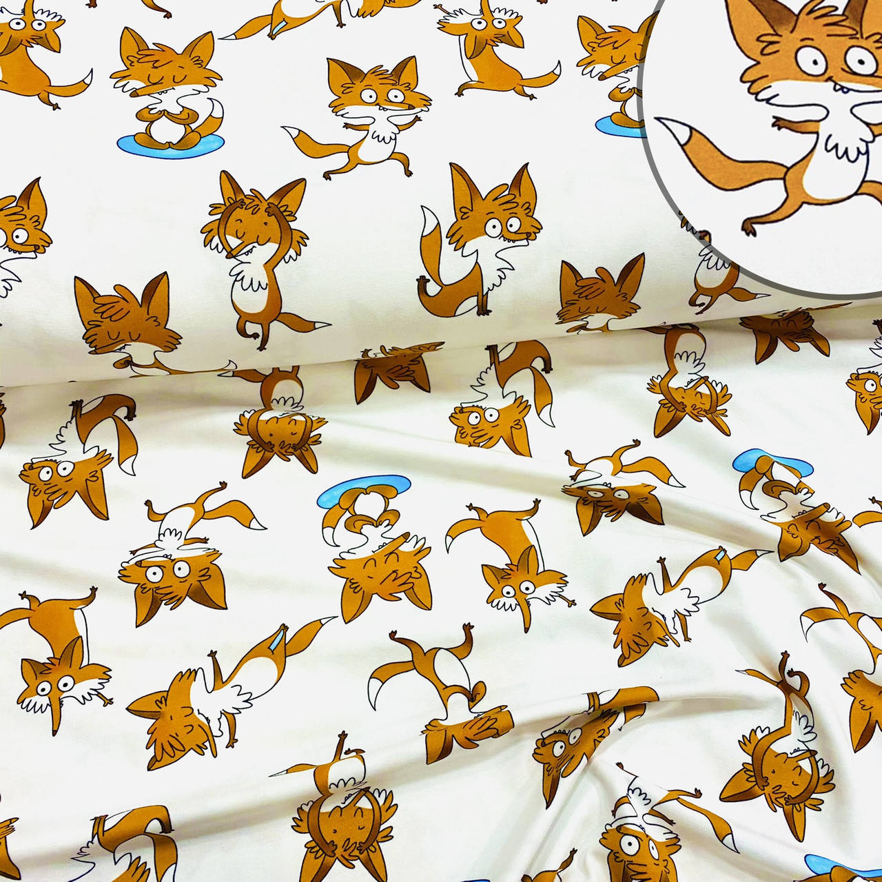 

Стрейч кулир Лисички рыжие на белом Состав 95% хлопок 5% эластан для футболок шортиков платьев лосин, Белый