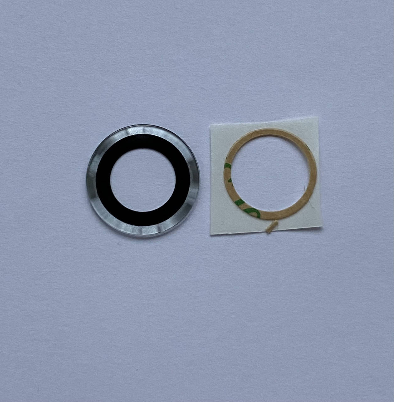 

Основное стекло камеры Xiaomi Mi 11