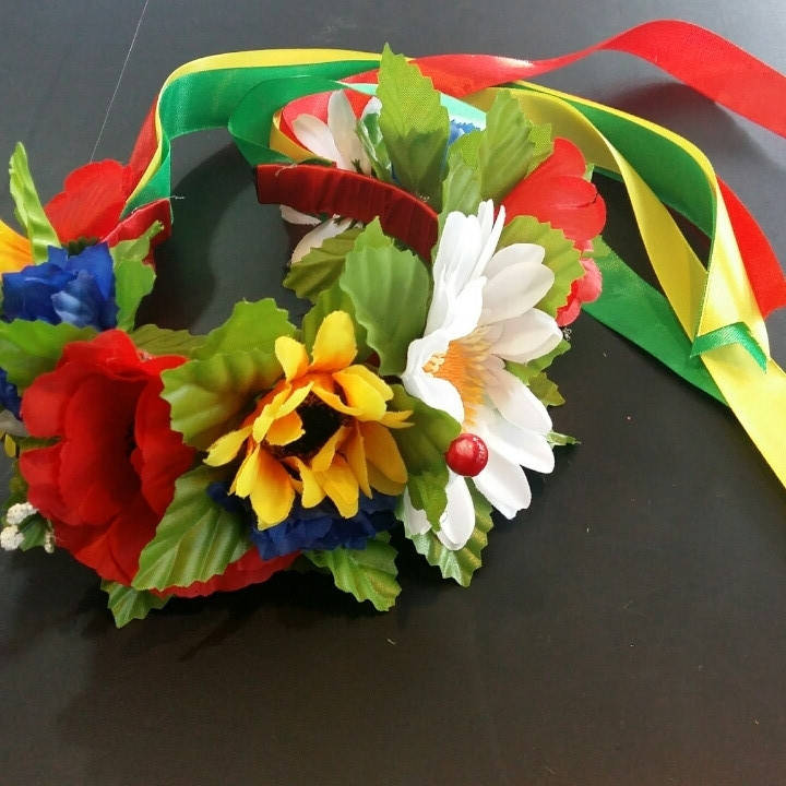 

Веночек украинский ''Полевые цветы''(большие цветы)