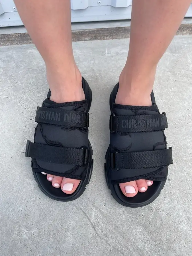 

Dior Slippers Black