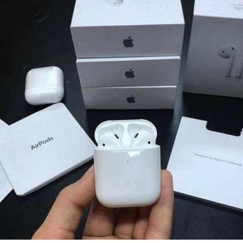 

Беспроводные наушники AirPods 2 с беспроводной зарядкой Наушники эпл аирподс