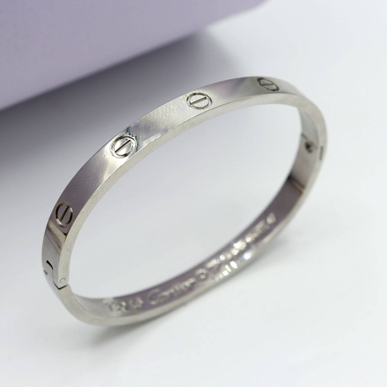 

Браслет в стиле Cartier из коллекции LOVE