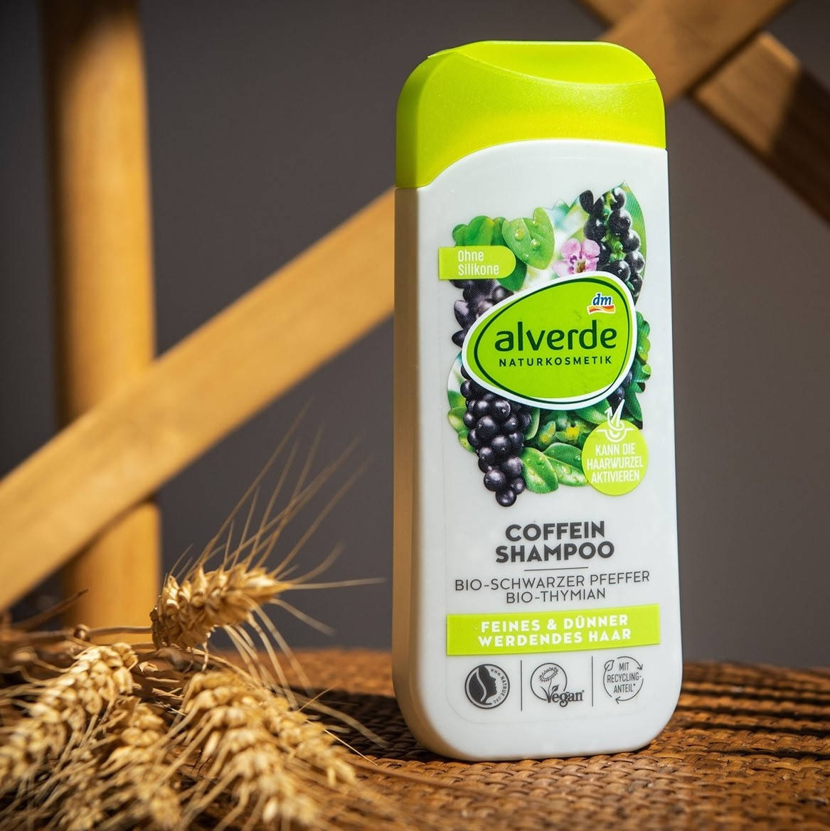 

Alverde Shampoo Coffein натуральный шампунь от выпадения волос 200 мл