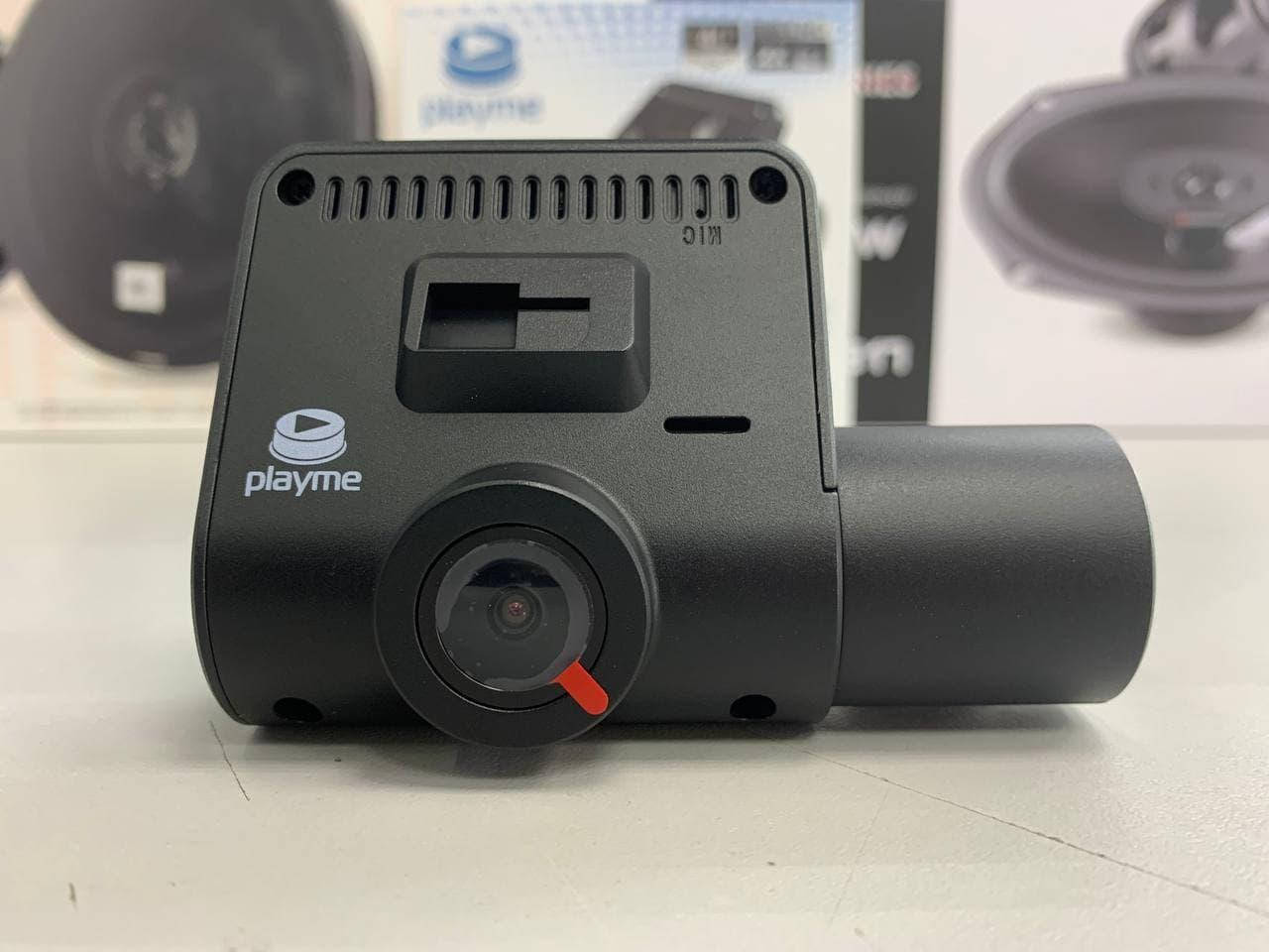 

Автомобильный видеорегистратор Playme SPARK с двумя камерами и дисплеем