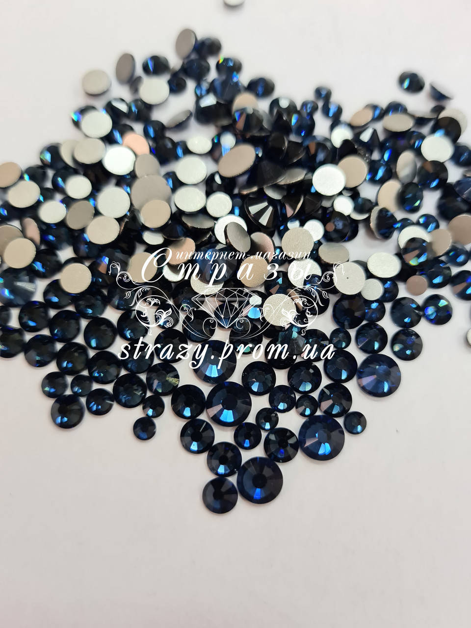 

Стразы Montana Микс размеров 1400шт (ss12,ss16,ss20,ss30) "Crystal Premium"